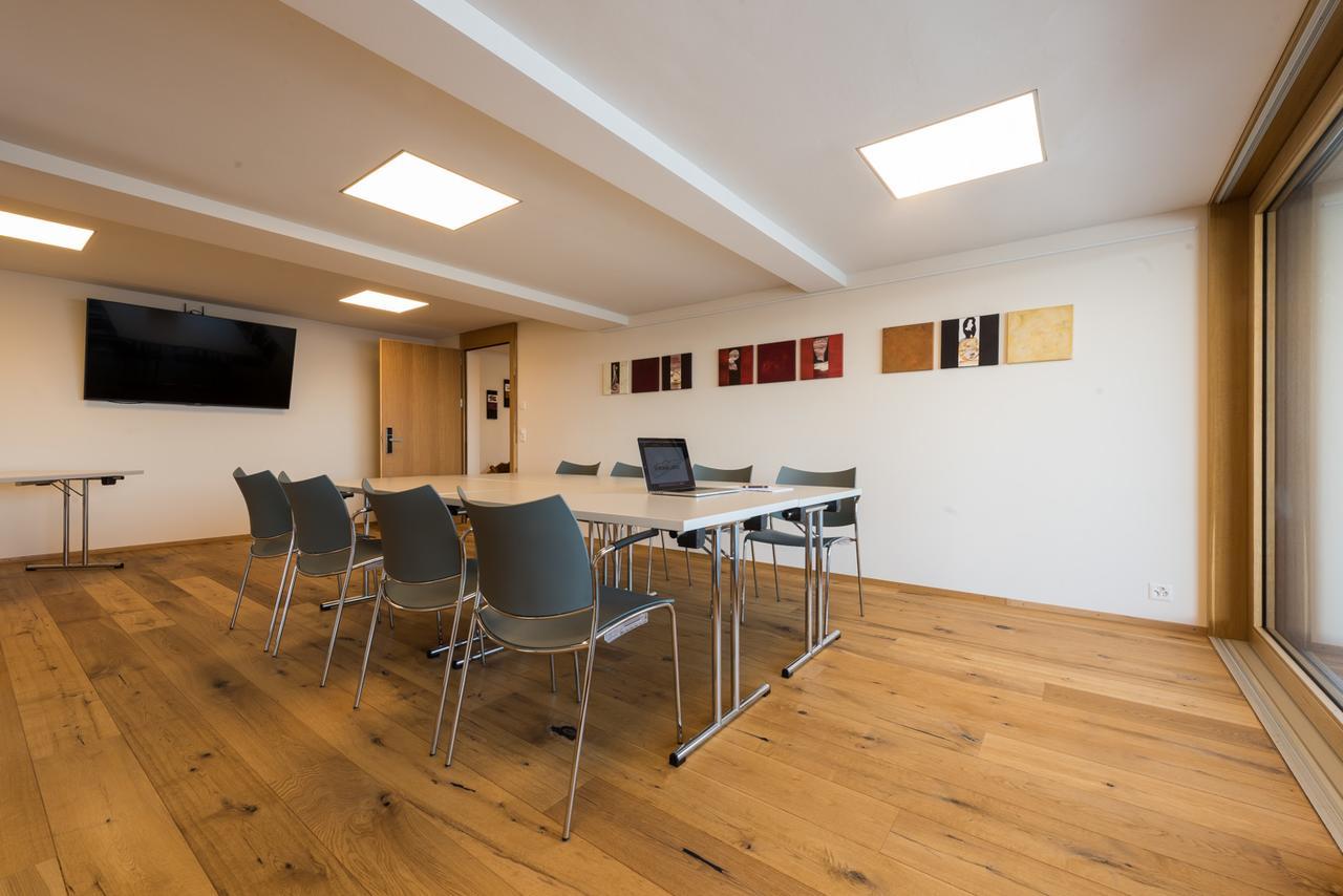 Berghotel Chaeserstatt Ernen Bagian luar foto
