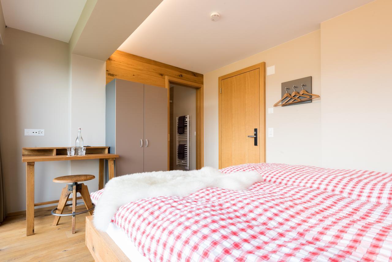 Berghotel Chaeserstatt Ernen Bagian luar foto