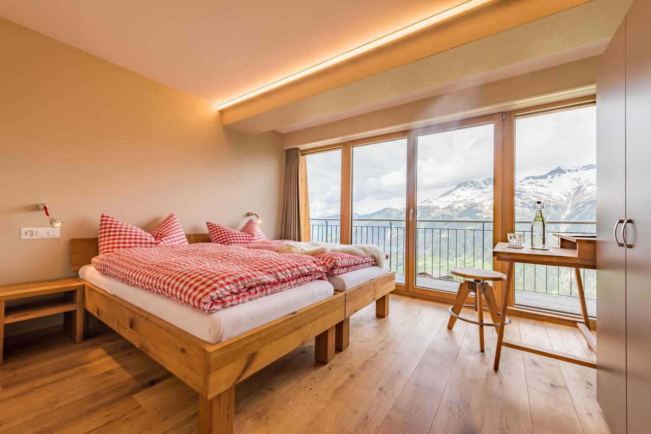 Berghotel Chaeserstatt Ernen Bagian luar foto