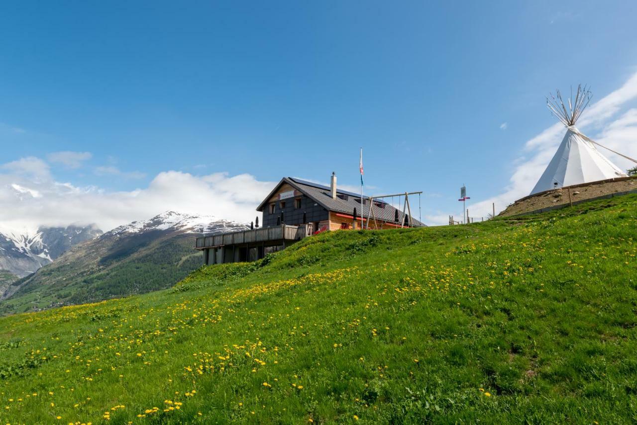 Berghotel Chaeserstatt Ernen Bagian luar foto